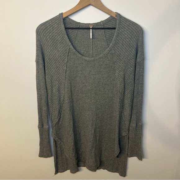 Free People Ventura Thermal Scoop Neck Long Sleeve Top in Gray, Size Small - Picture 4 of 9